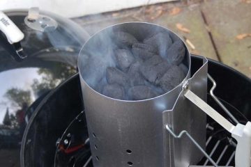 how-to-Use-a-Charcoal-Chimney-Starter